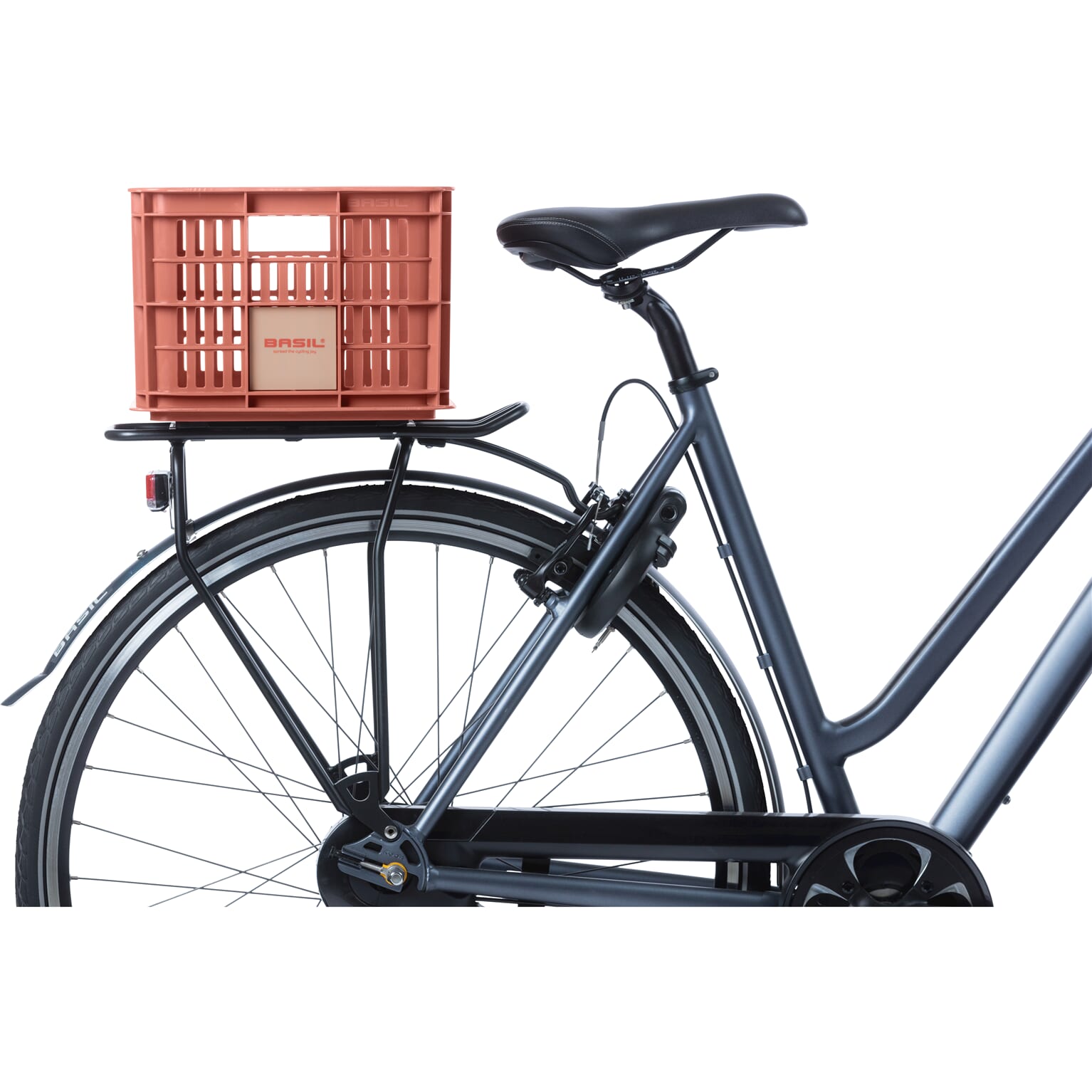 Basil fietskrat S terra red 17.5L recycled - Image 6
