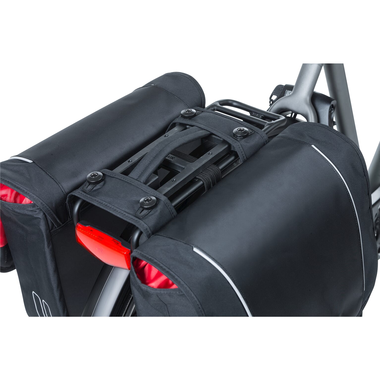 Basil fietstas dubbel Sport Design black MIK 32L - Image 6