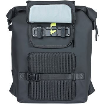 Basil rugtas SoHo Nordlight night zwart 17L - Image 4