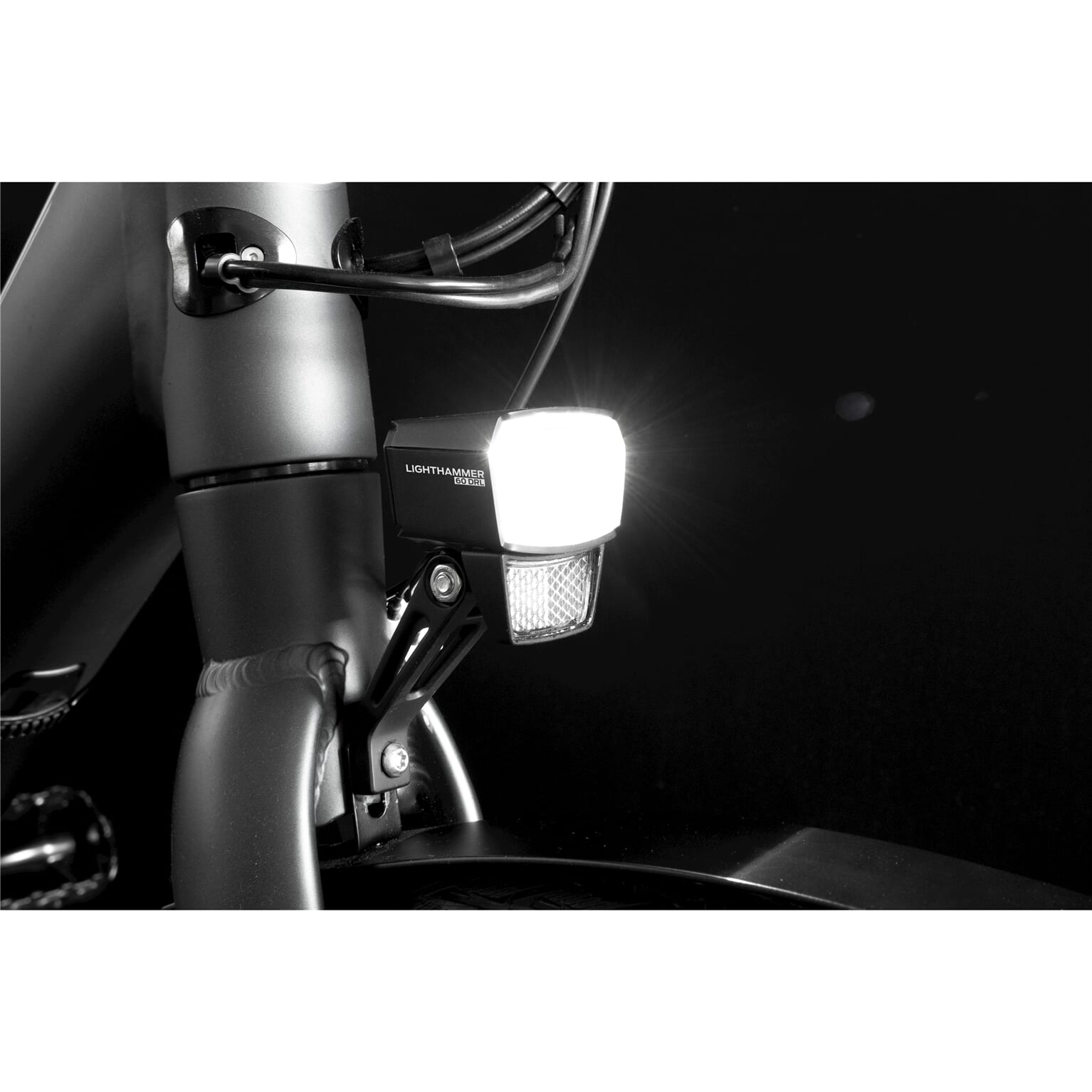 Trelock koplamp Lighthammer LS 800 ZL 410 E-b 6-12v 60 lux - Image 2