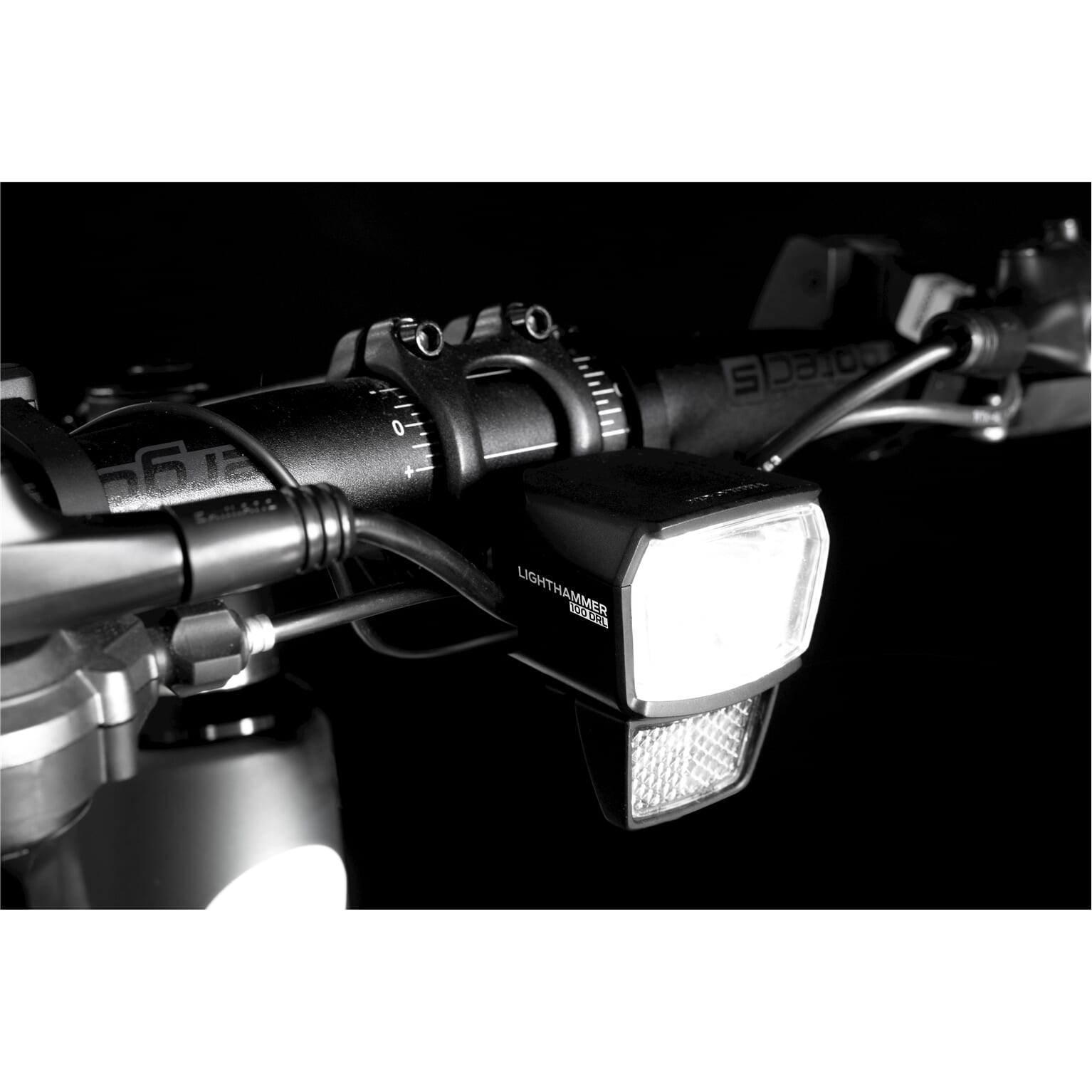Trelock koplamp Lighthammer LS 890-T ZL 410 E-b 12v DC 100 - Image 2