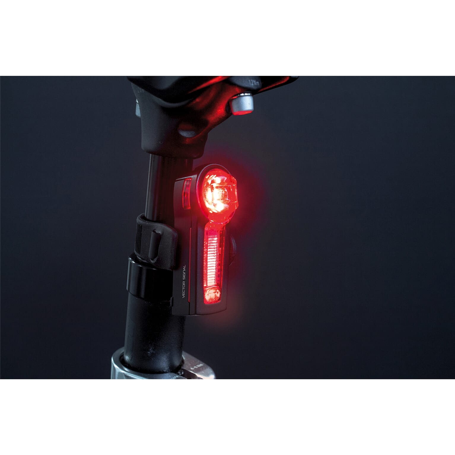 Trelock achterlicht LS 740 I-GO vector remlicht usb zadelpe - Image 2