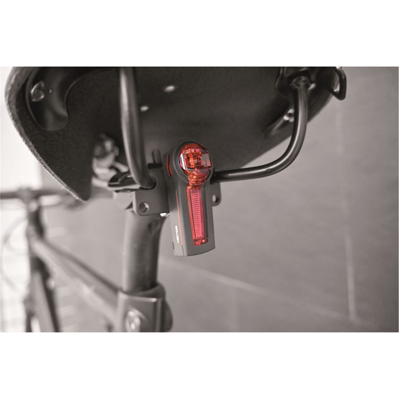 Trelock achterlicht zadel houder ZL 440 - Image 4