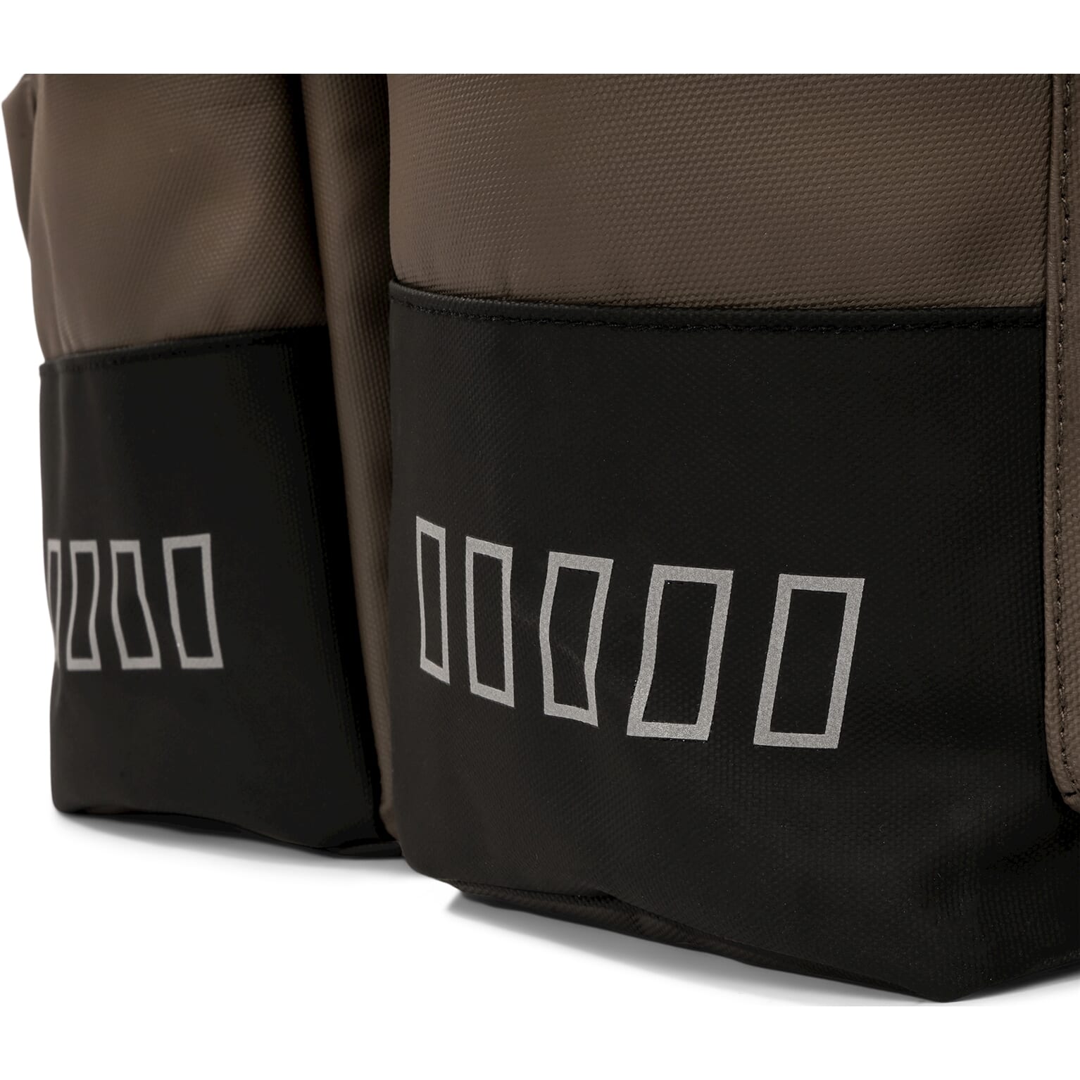 Urban Proof double cargo bag 38L recycled bruin - Image 6