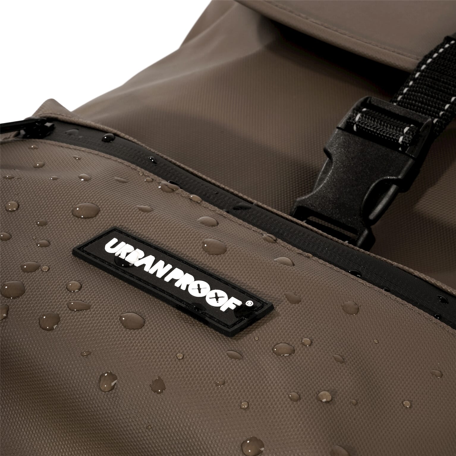 Urban Proof double cargo bag 38L recycled bruin - Image 7